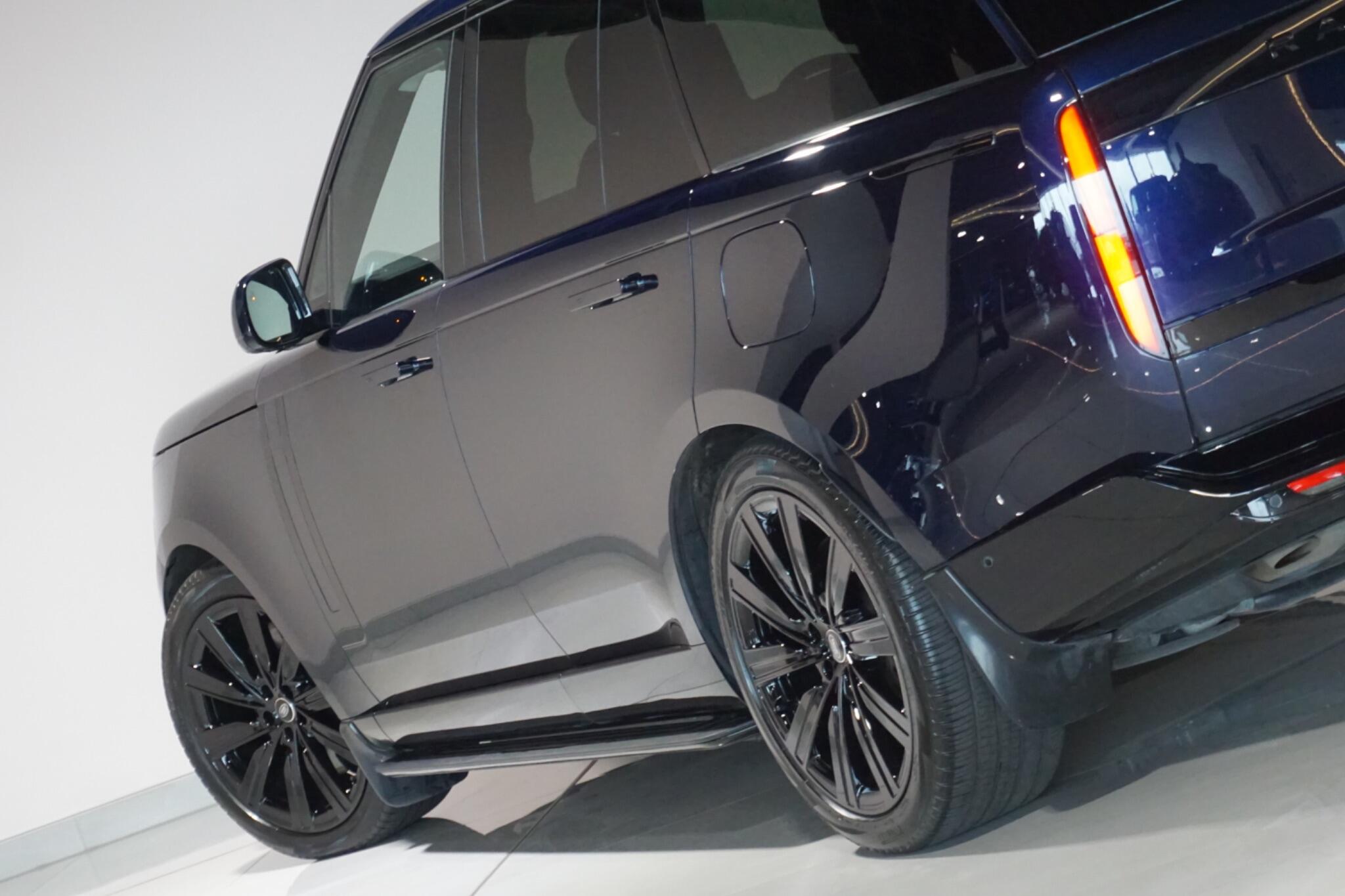 Land Rover Range Rover 3.0 P440e 38.2kWh HSE SUV 5dr Petrol Plug-in Hybrid Auto 4WD Euro 6 (s/s) (440 ps)